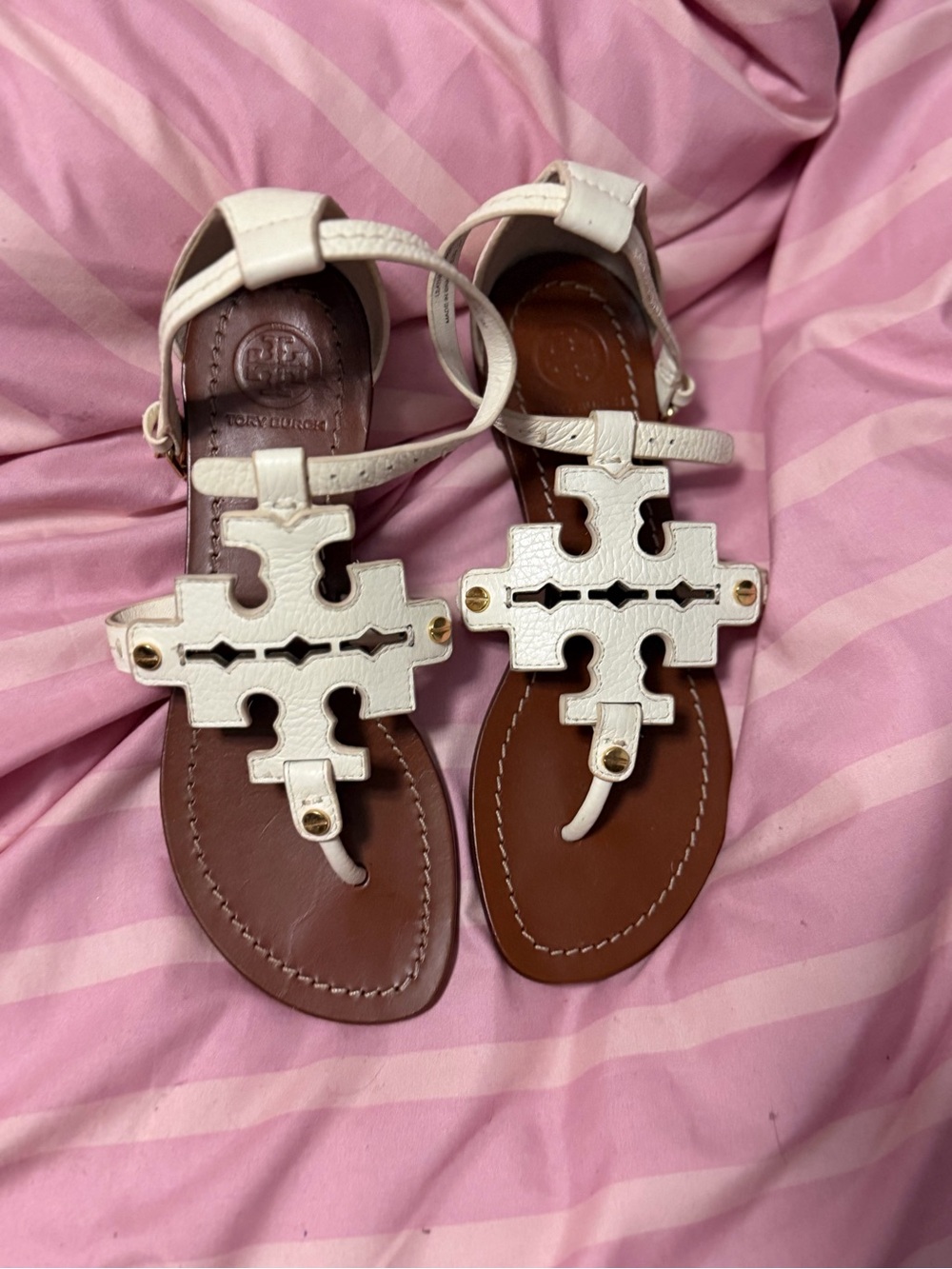 Tory Burch White Miller Phoebe T-Strap Leather Sandals Sz 5 good condition